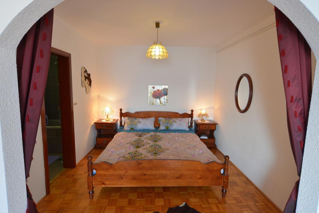 Apartments Palace Mira Mare Tivat Habitación foto