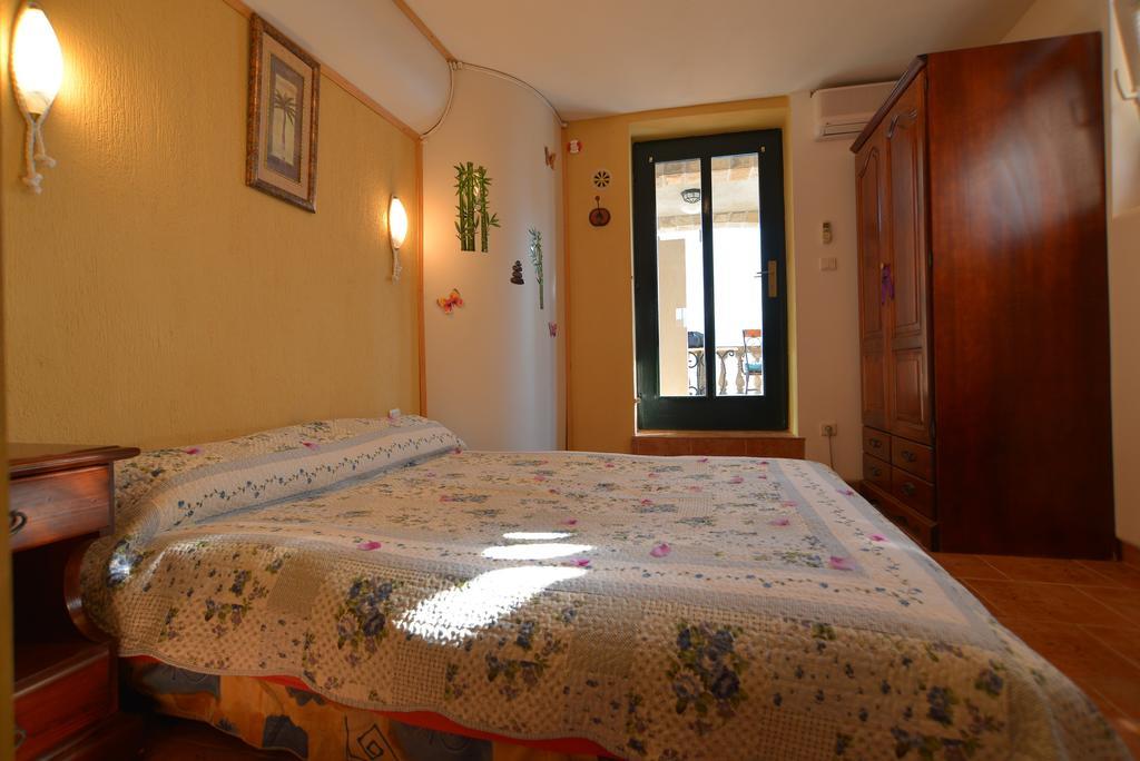Apartments Palace Mira Mare Tivat Habitación foto